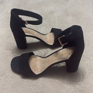 Old Navy black strappy heels, never worn
